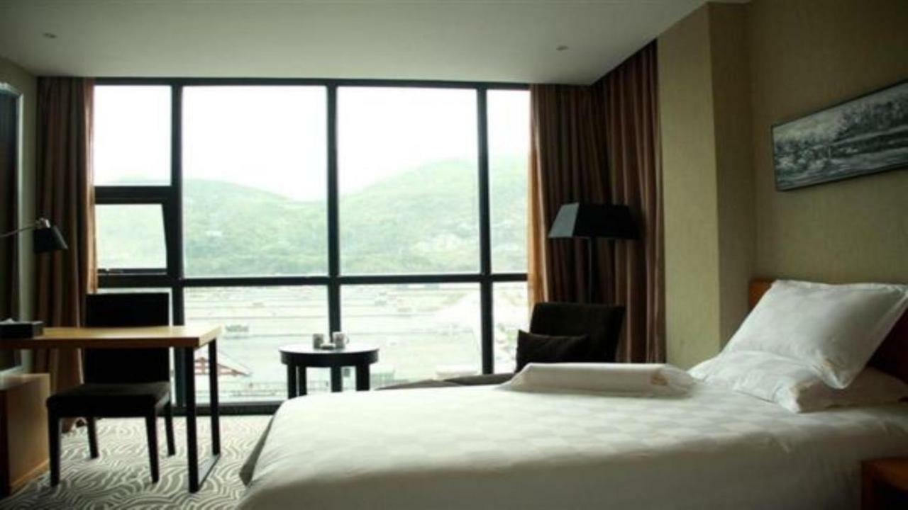 Friend Hui Hotel Zhangjiajie Exterior photo